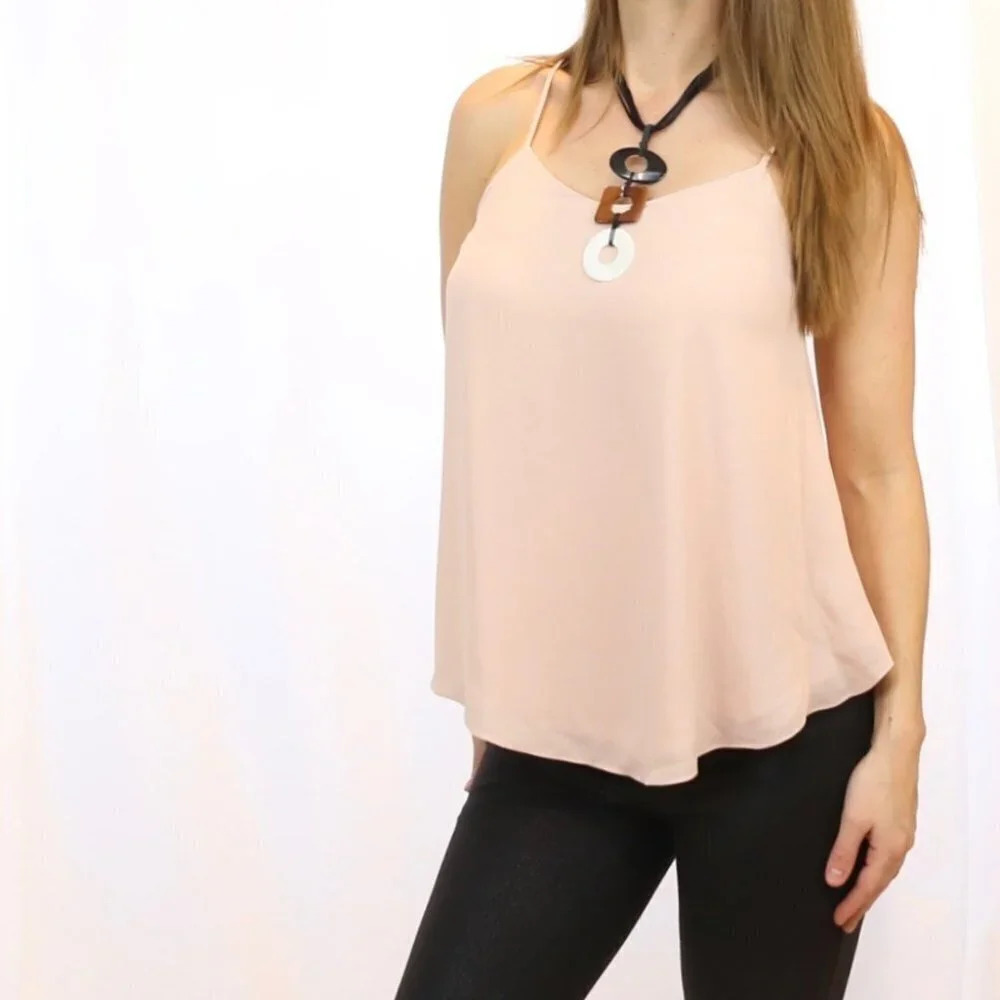 Flirty Ruffle open back top - Picture 3 of 8